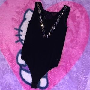 Bebe V neck mesh design sequin bodysuit